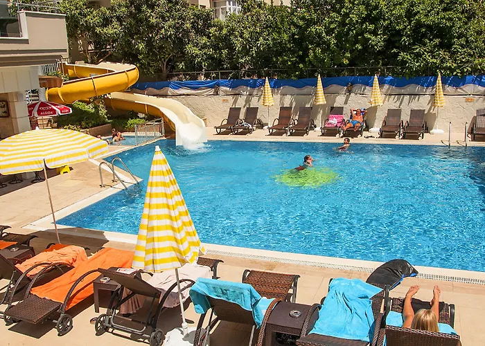 Sunway Apartahotel 2*